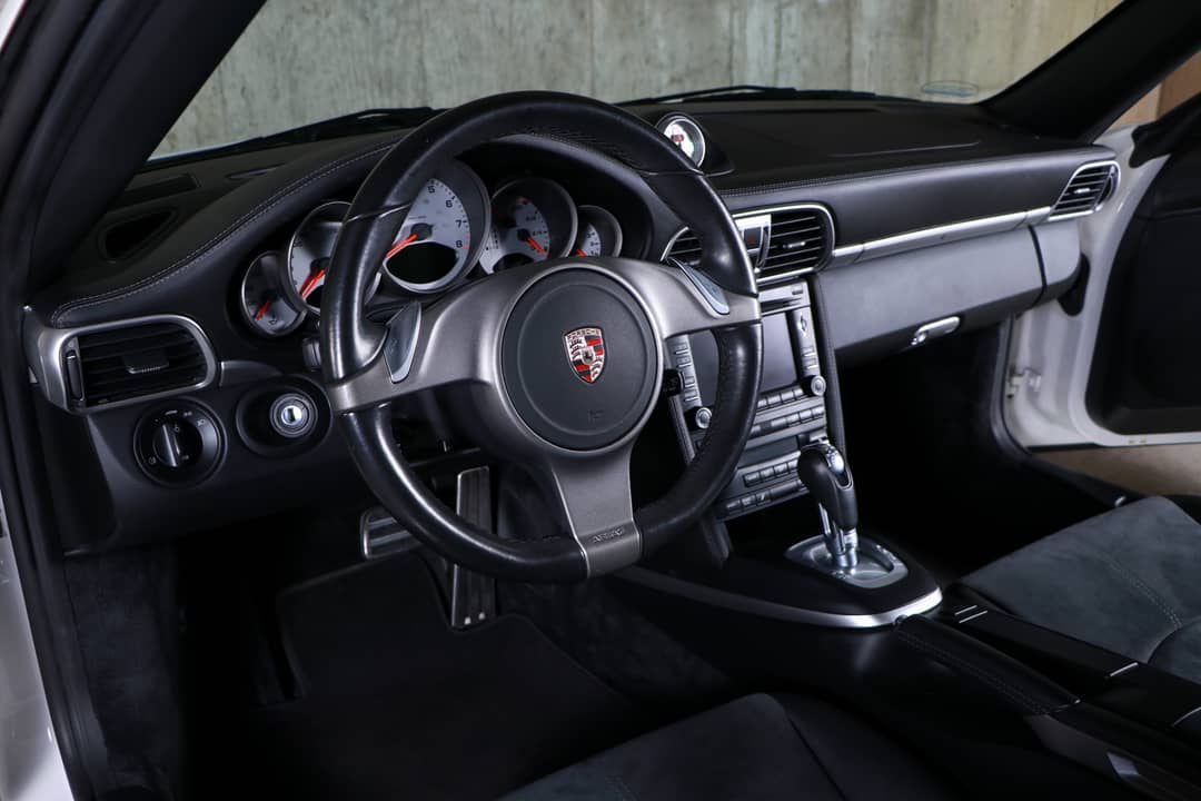 2009 Porsche 911 Carrera 4S — photo 31