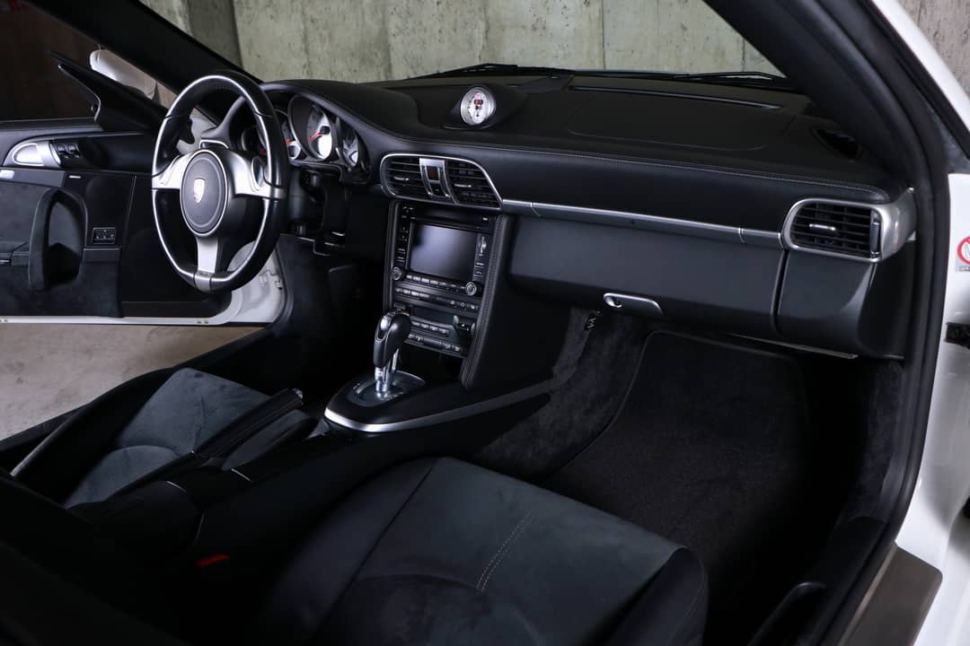 2009 Porsche 911 Carrera 4S — photo 34