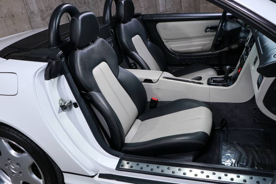2000 Mercedes-Benz SLK 230 — photo 42