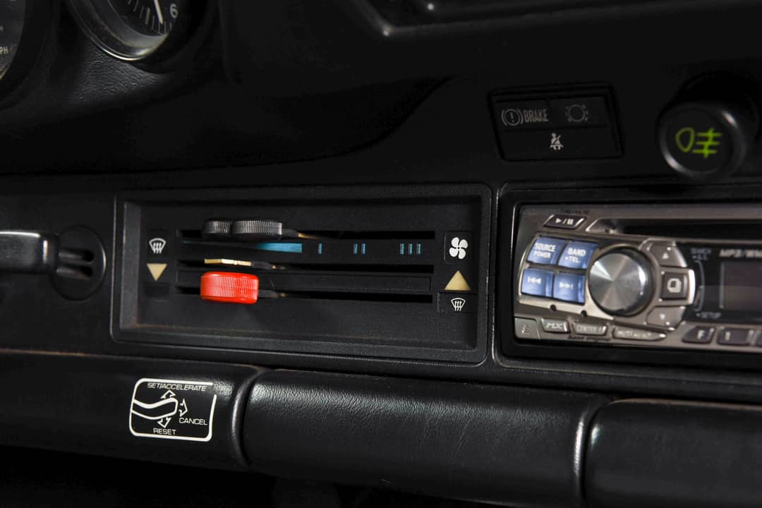 1987 Porsche 911 Carrera — photo 39