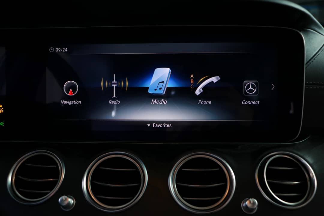 2018 Mercedes-Benz E-Class AMG E 63 S — photo 36