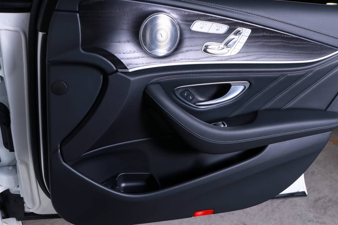 2018 Mercedes-Benz E-Class AMG E 63 S — photo 40