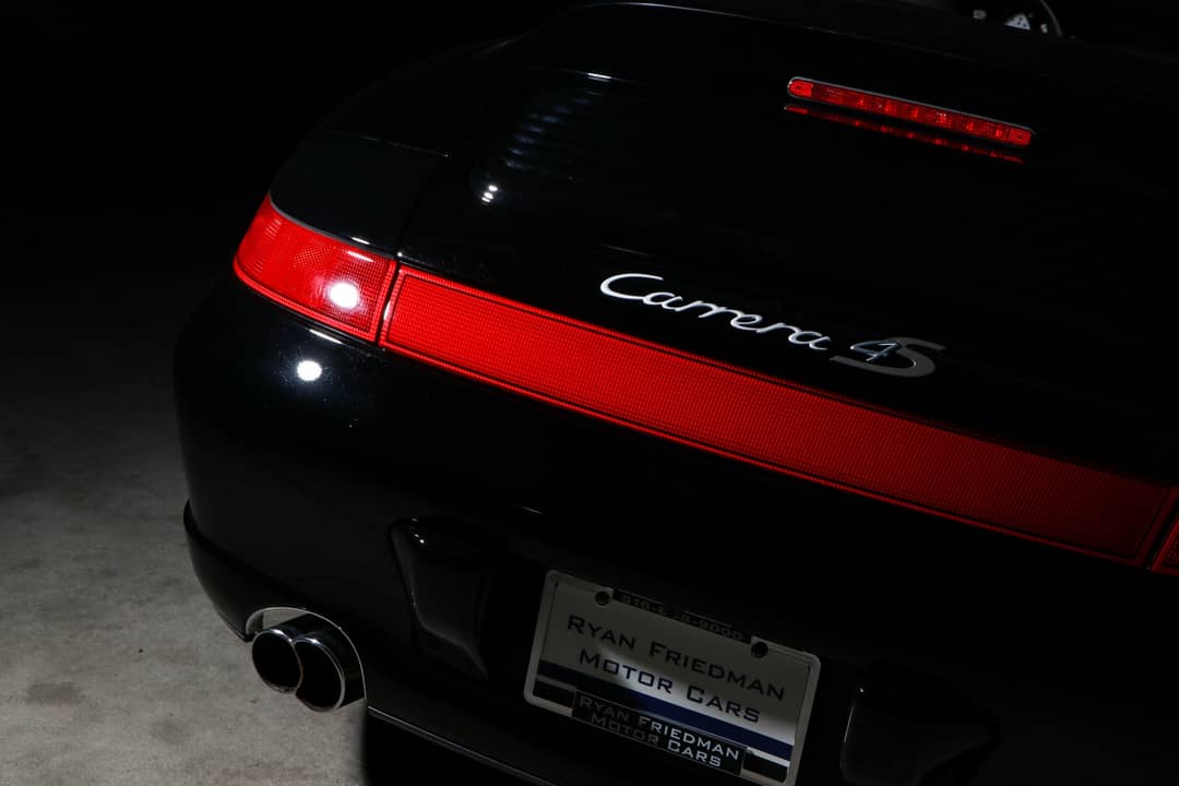 2004 Porsche 911 Carrera 4S — photo 19