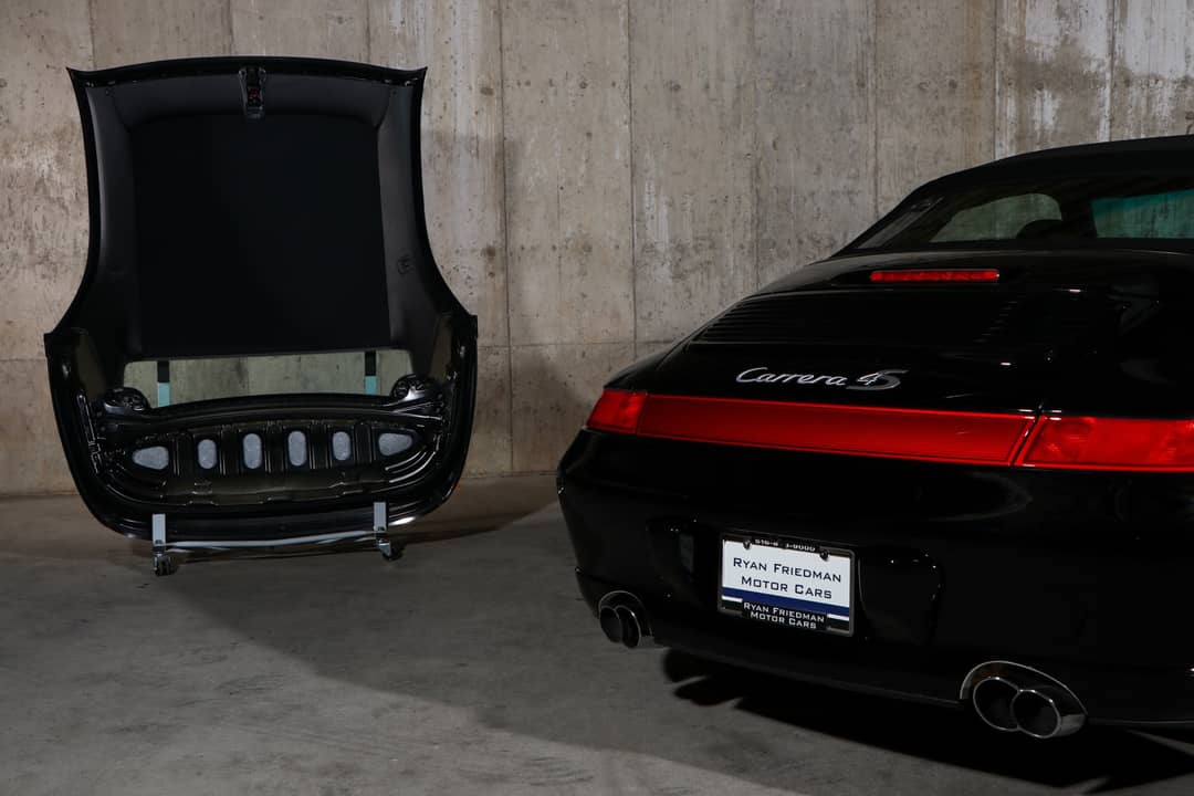 2004 Porsche 911 Carrera 4S — photo 21