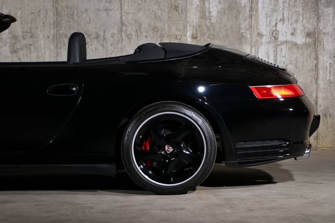 2004 Porsche 911 Carrera 4S — photo 24