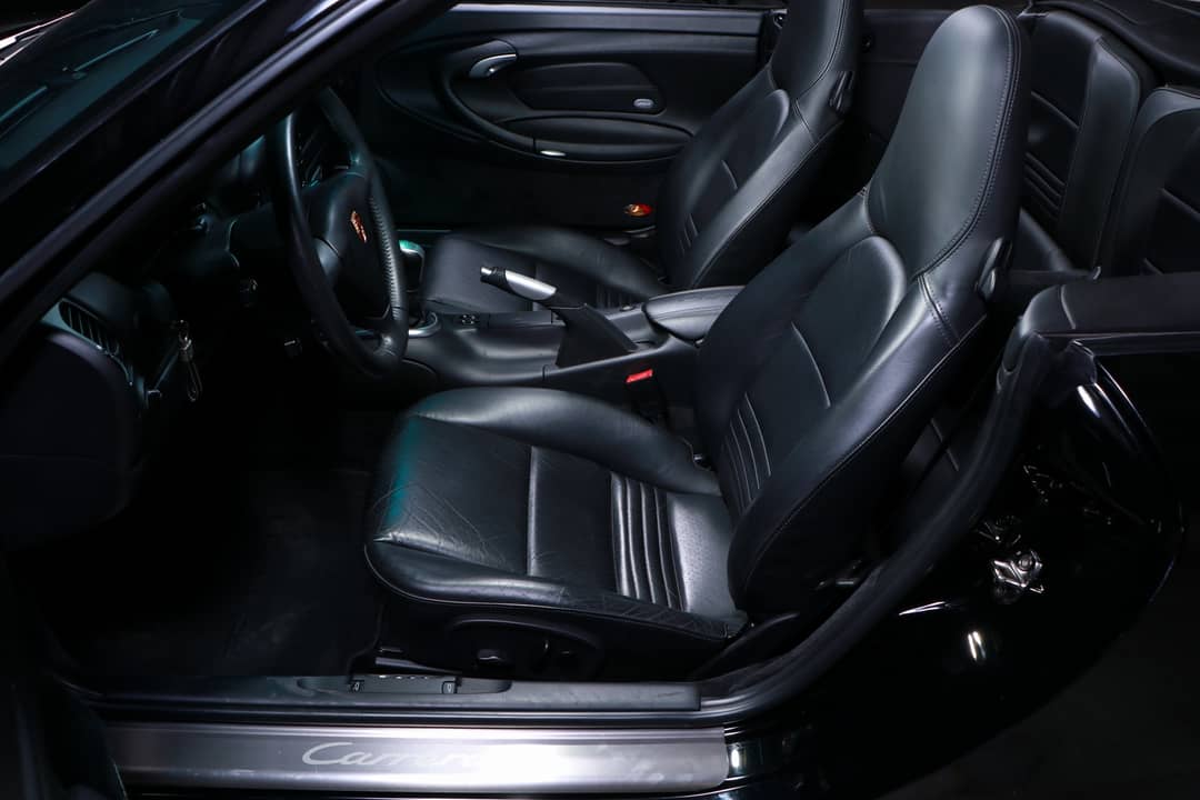 2004 Porsche 911 Carrera 4S — photo 27