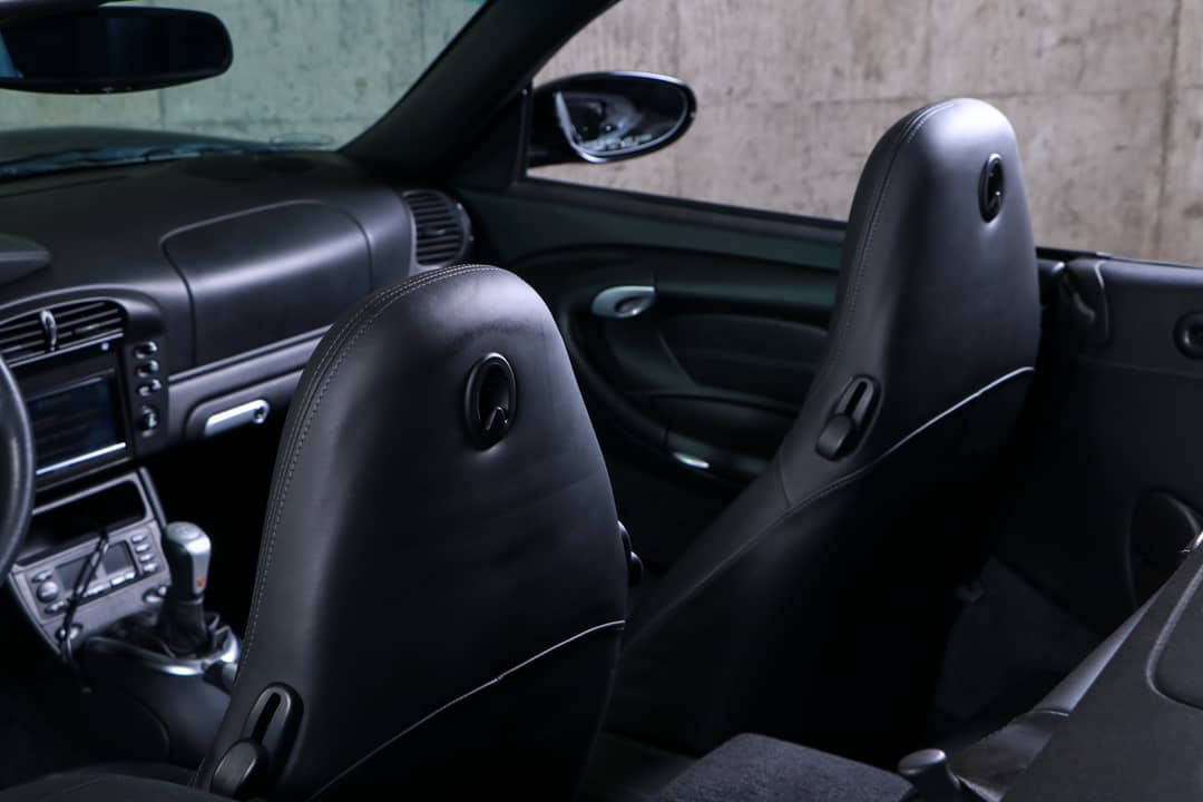 2004 Porsche 911 Carrera 4S — photo 30