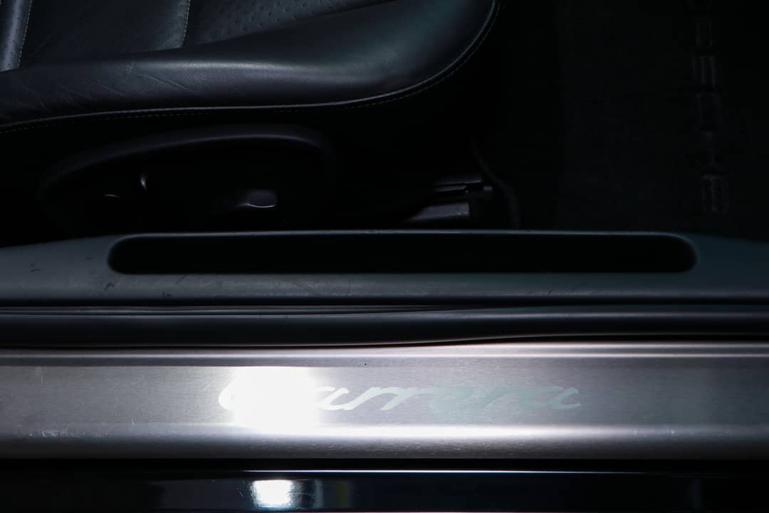 2004 Porsche 911 Carrera 4S — photo 38