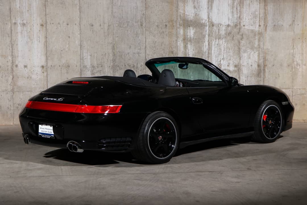 2004 Porsche 911 Carrera 4S — photo 5