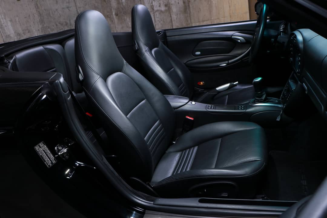 2004 Porsche 911 Carrera 4S — photo 43