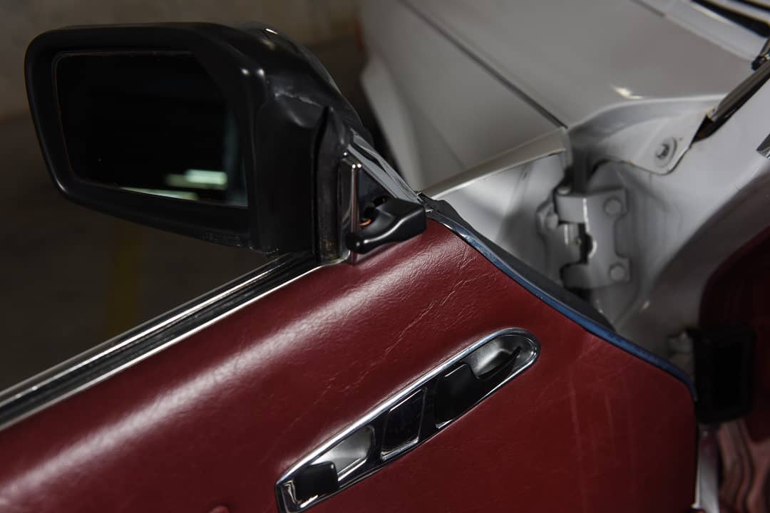 1986 Mercedes-Benz 560-Class 560 SL — photo 27