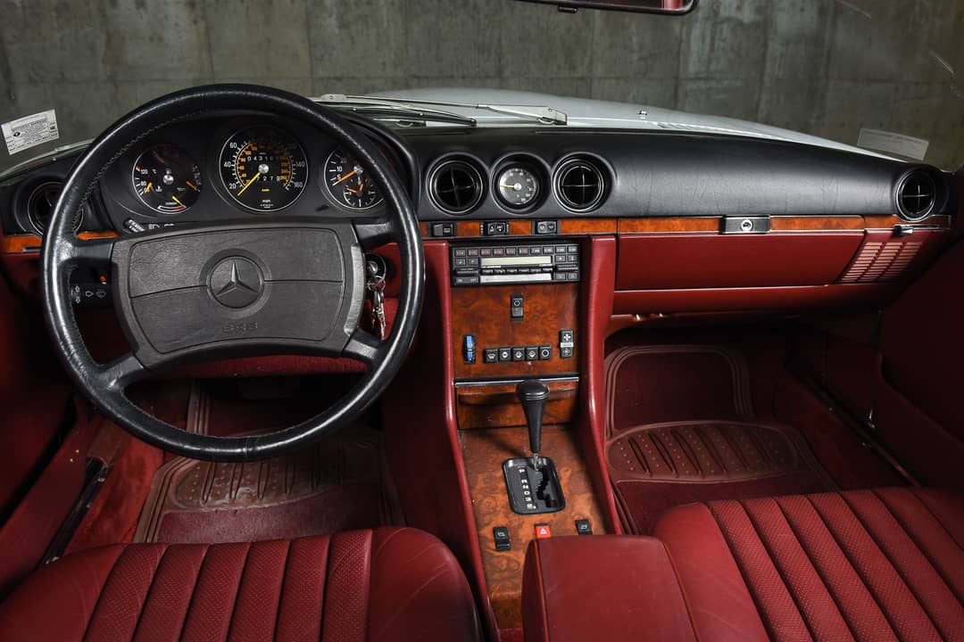 1986 Mercedes-Benz 560-Class 560 SL — photo 29