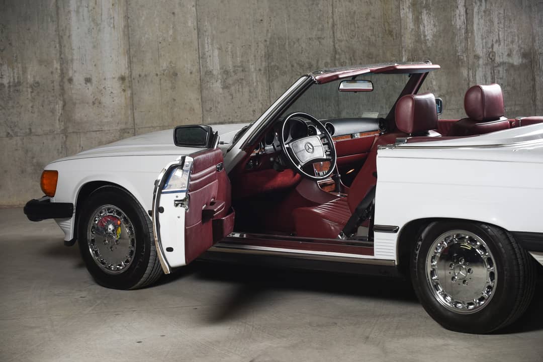 1986 Mercedes-Benz 560-Class 560 SL — photo 34