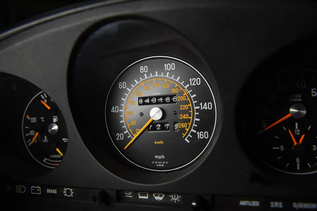 1986 Mercedes-Benz 560-Class 560 SL — photo 36