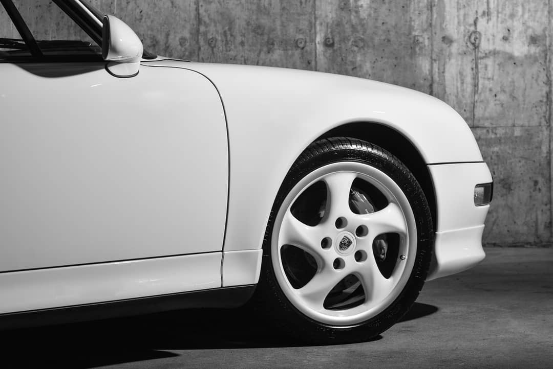 1997 Porsche 911 Carrera 4S — photo 11