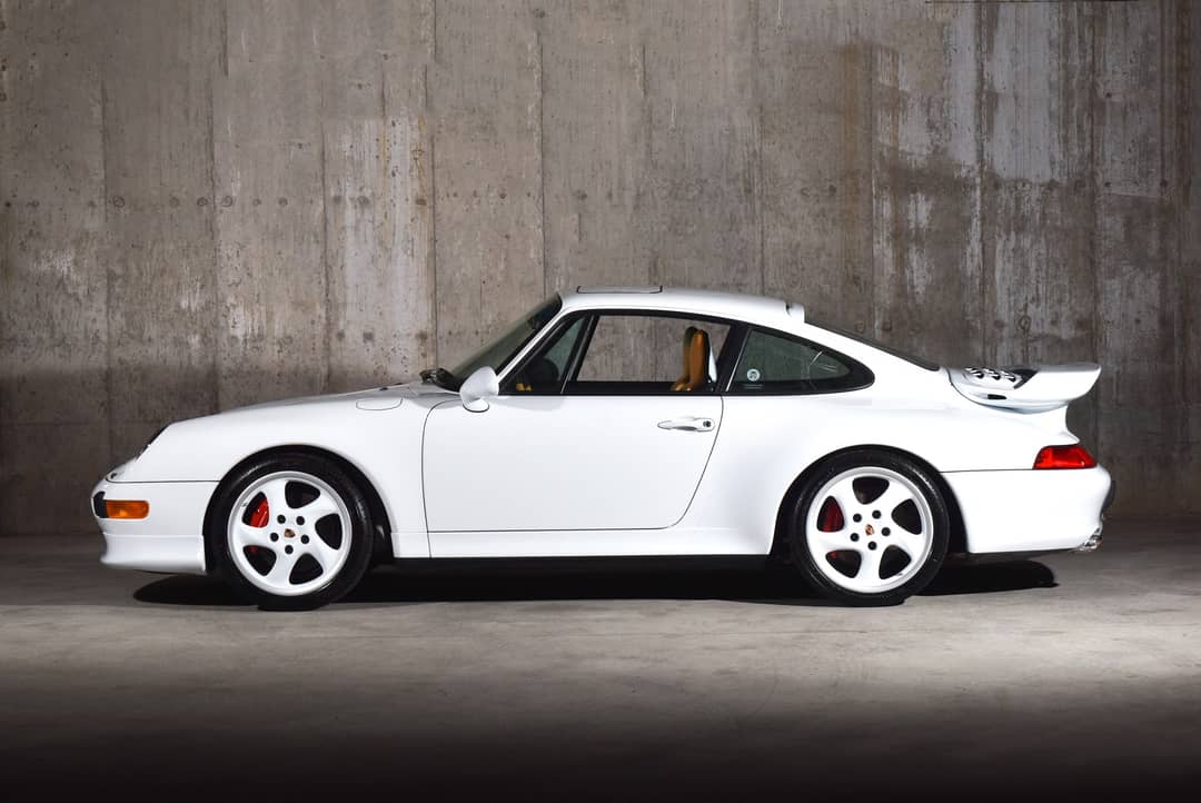 1997 Porsche 911 Carrera 4S — photo 17