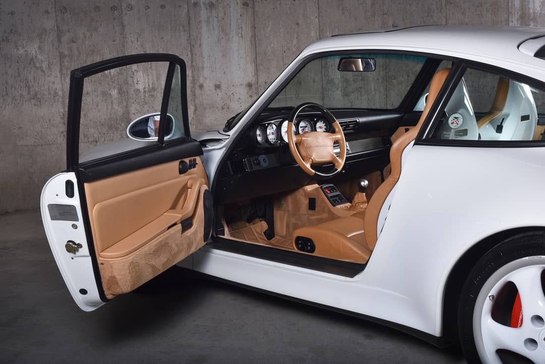 1997 Porsche 911 Carrera 4S — photo 21