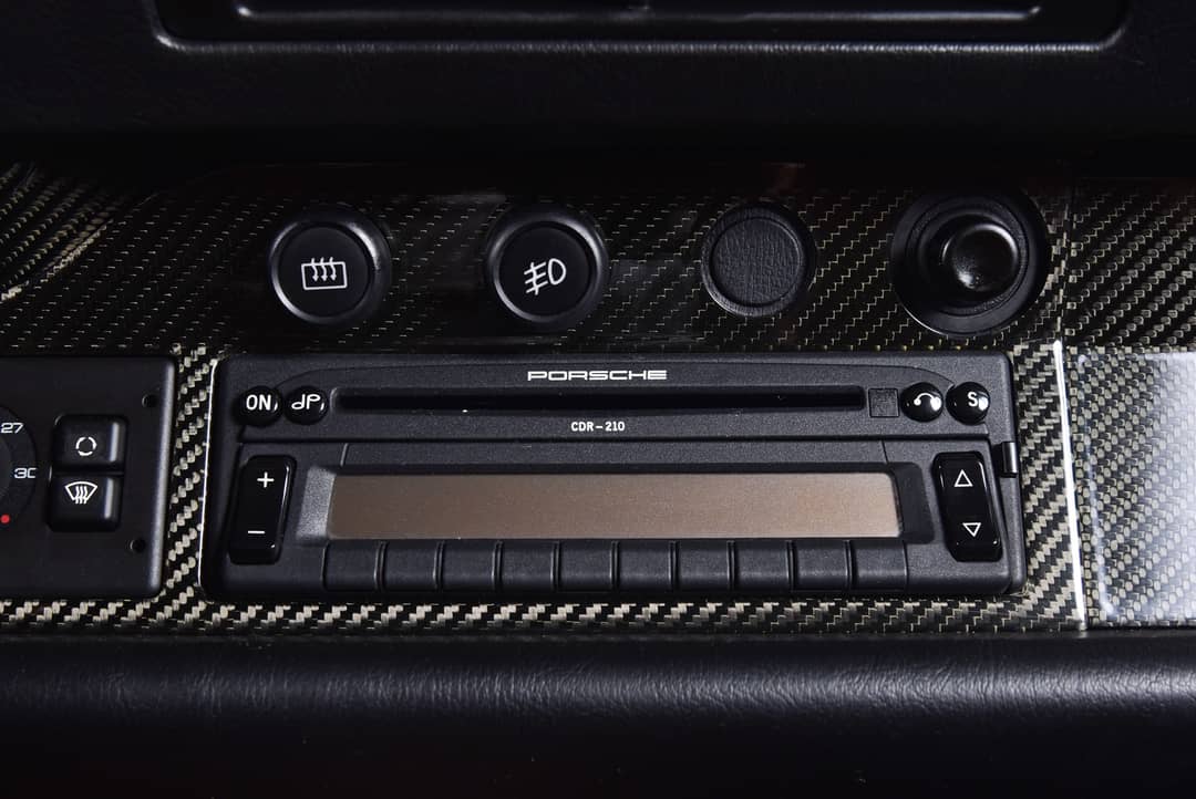 1997 Porsche 911 Carrera 4S — photo 28