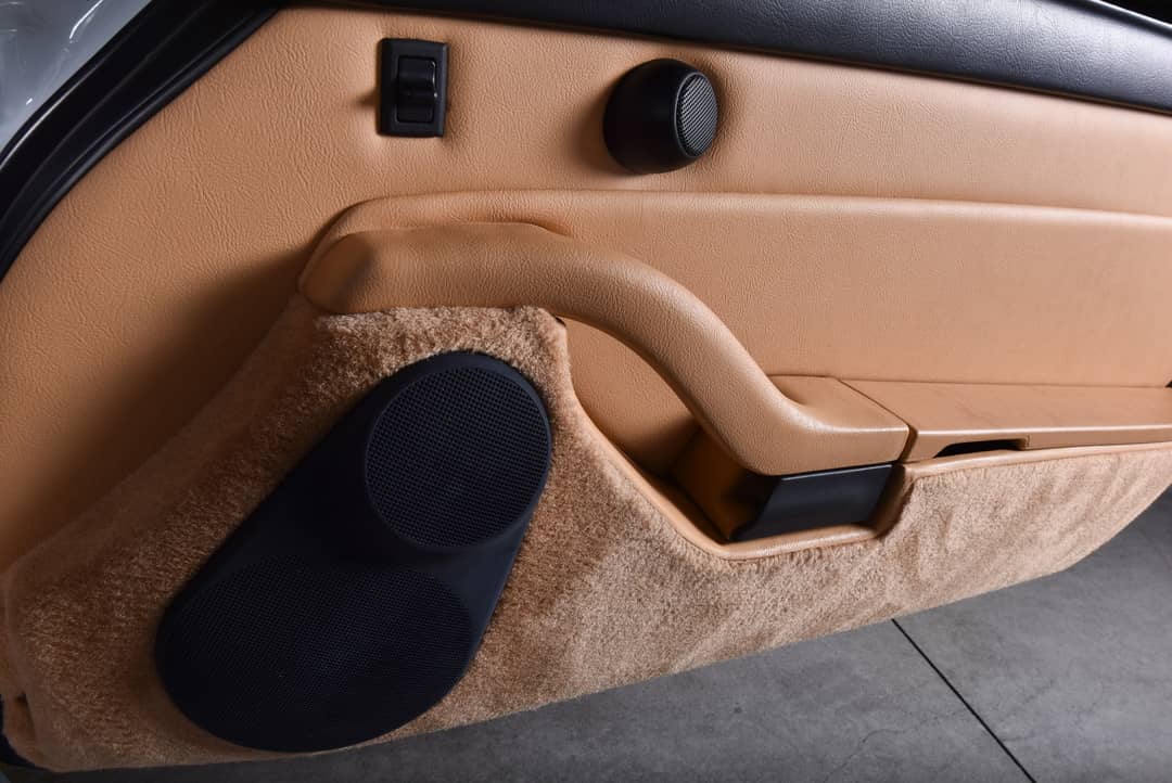 1997 Porsche 911 Carrera 4S — photo 36