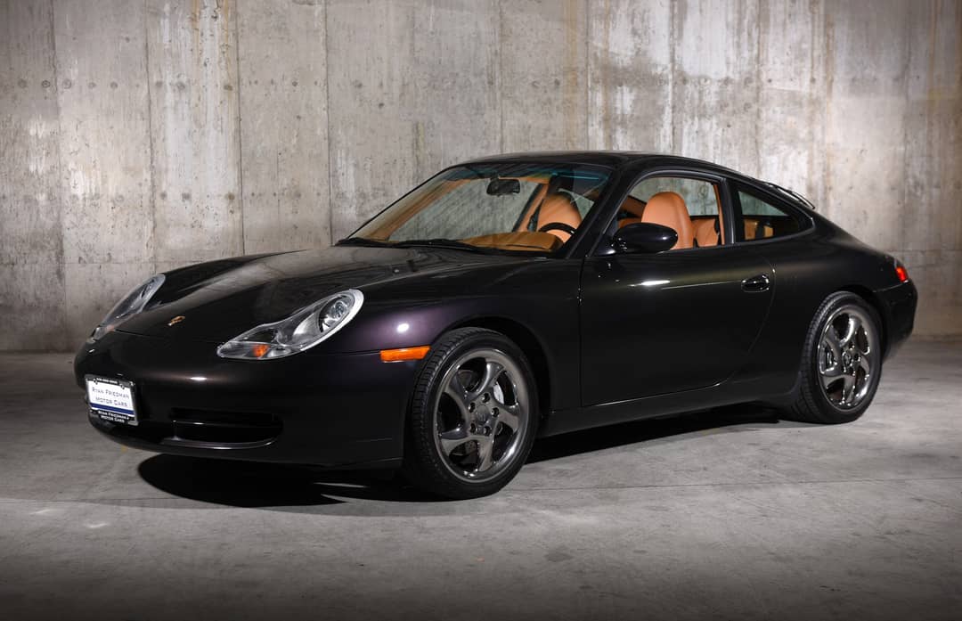 2000 Porsche 911 Carrera 4 Millenium — photo 2