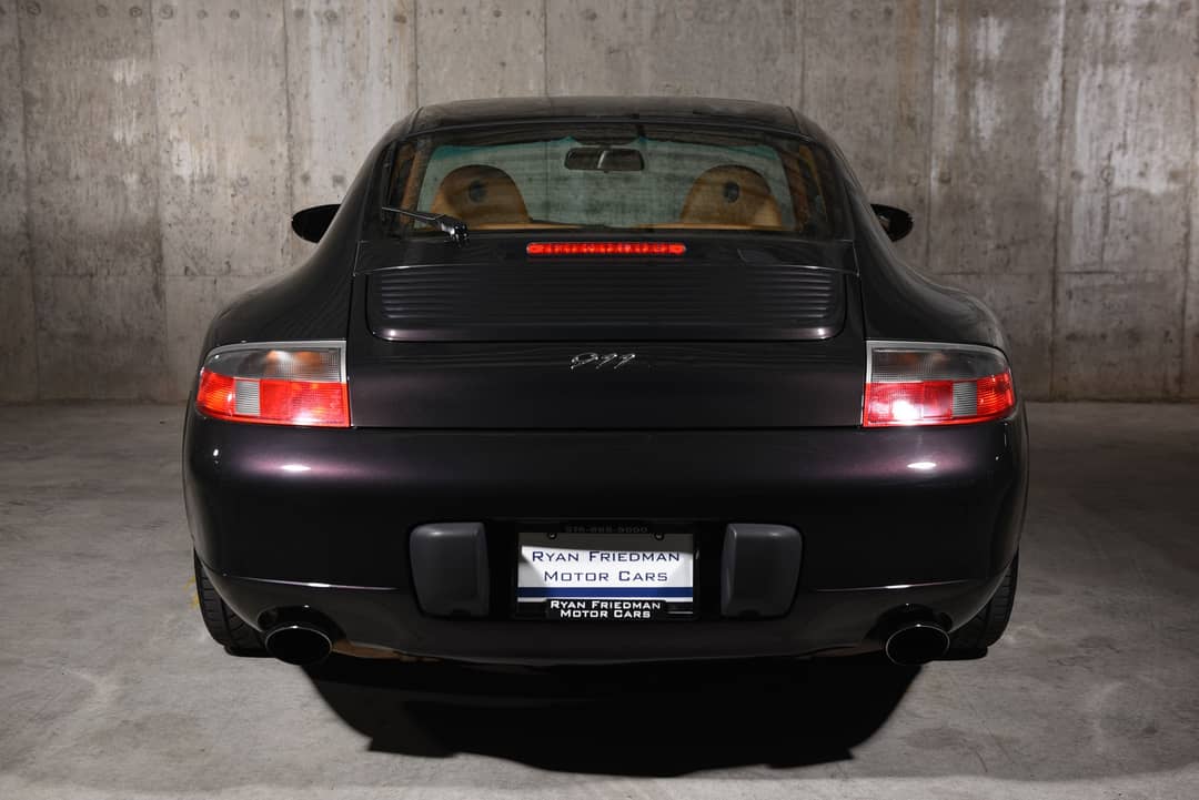 2000 Porsche 911 Carrera 4 Millenium — photo 4
