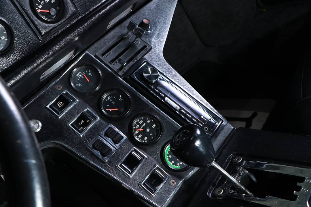 1974 DeTomaso Pantera — photo 16