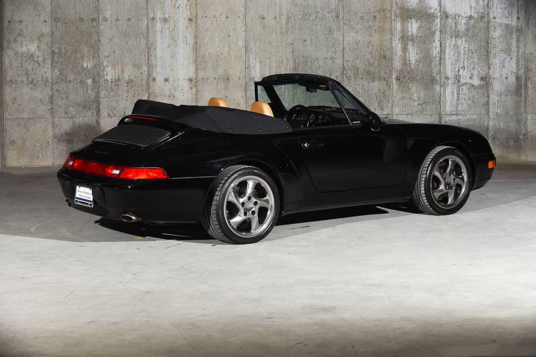 1995 Porsche 911 Carrera 2 — photo 20