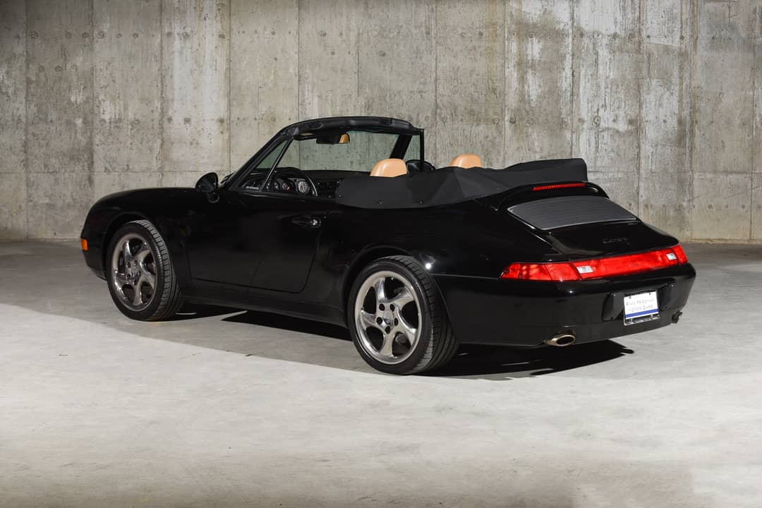 1995 Porsche 911 Carrera 2 — photo 22