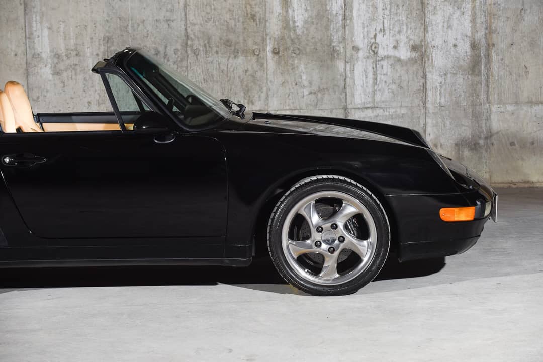 1995 Porsche 911 Carrera 2 — photo 34
