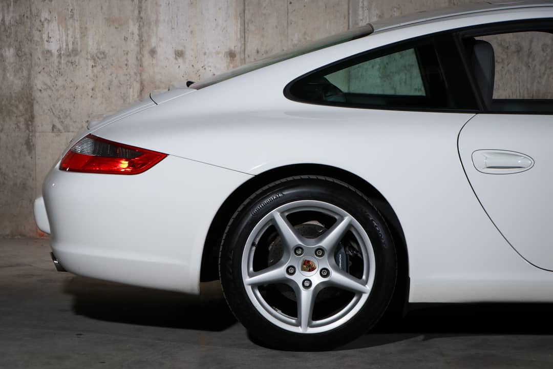 2005 Porsche 911 Carrera — photo 13