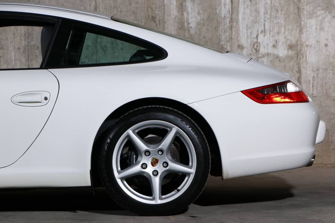 2005 Porsche 911 Carrera — photo 18