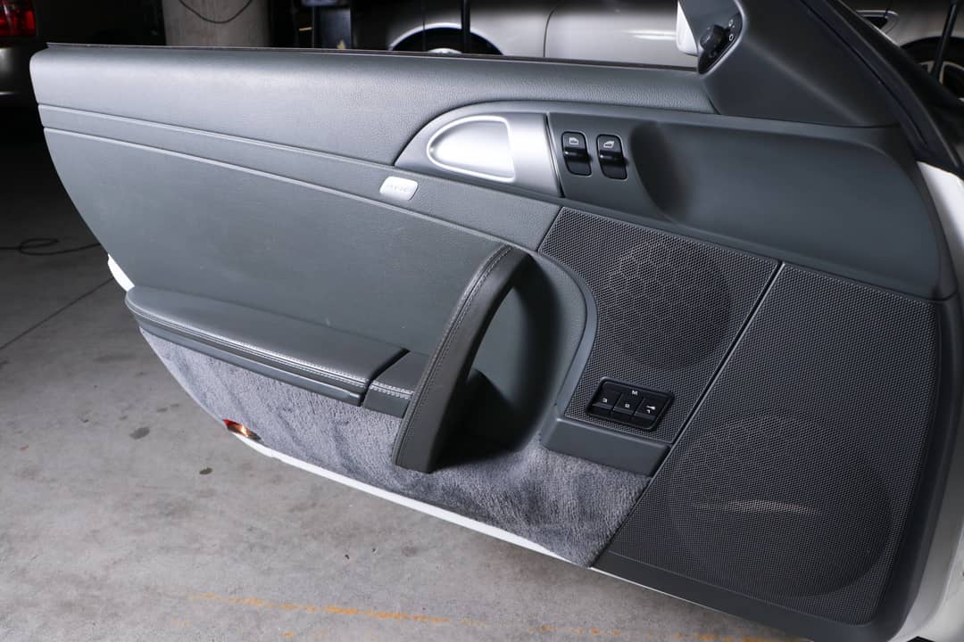 2005 Porsche 911 Carrera — photo 24