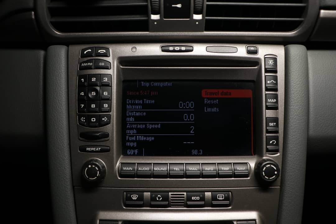 2005 Porsche 911 Carrera — photo 28
