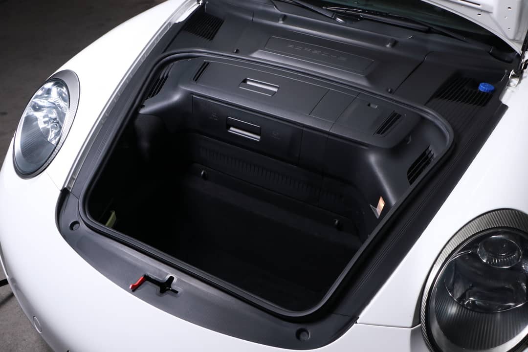 2005 Porsche 911 Carrera — photo 37