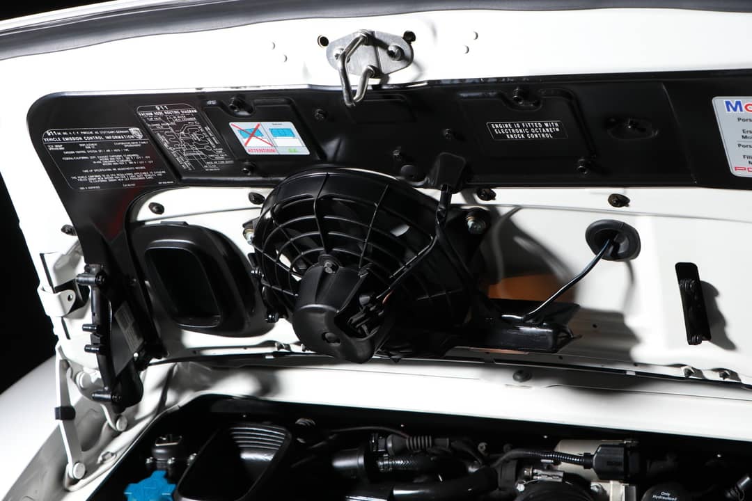 2005 Porsche 911 Carrera — photo 39