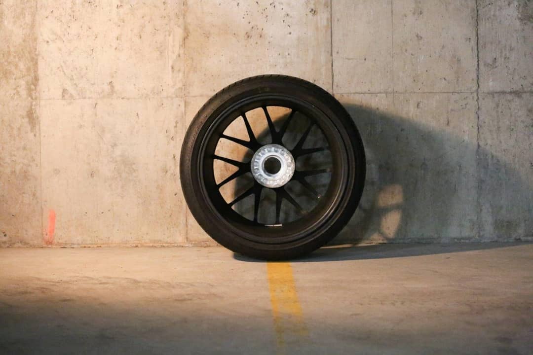 2017 Porsche 20-Inch Center-Lock Wheels — photo 11