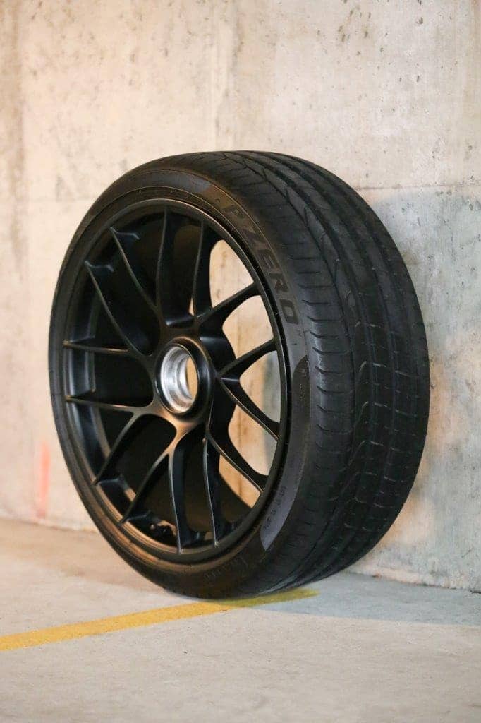 2017 Porsche 20-Inch Center-Lock Wheels — photo 18