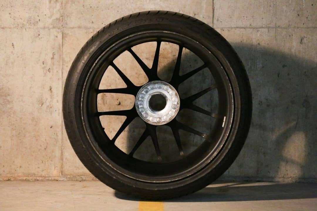 2017 Porsche 20-Inch Center-Lock Wheels — photo 29