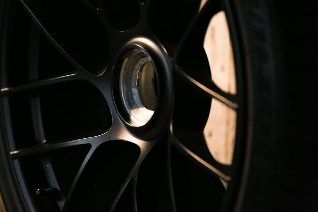 2017 Porsche 20-Inch Center-Lock Wheels — photo 4