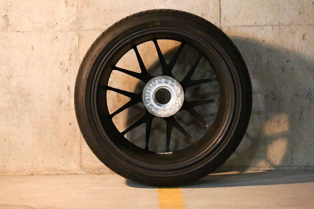 2017 Porsche 20-Inch Center-Lock Wheels — photo 8