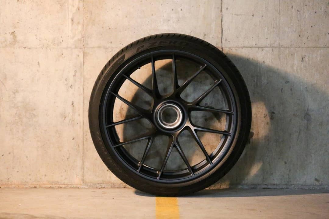 2017 Porsche 20-Inch Center-Lock Wheels — photo 9