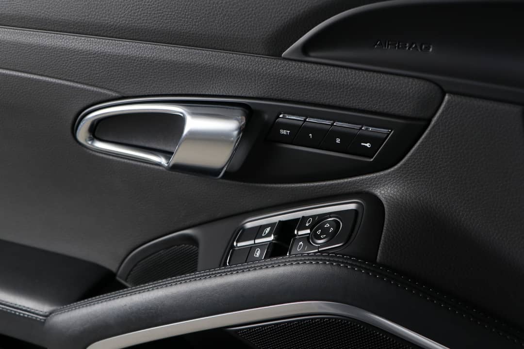 2015 Porsche 911 Carrera S — photo 25
