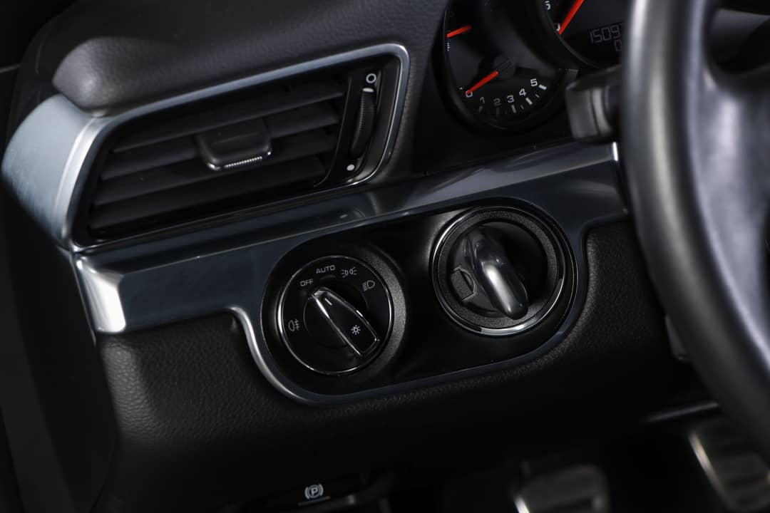 2015 Porsche 911 Carrera S — photo 28