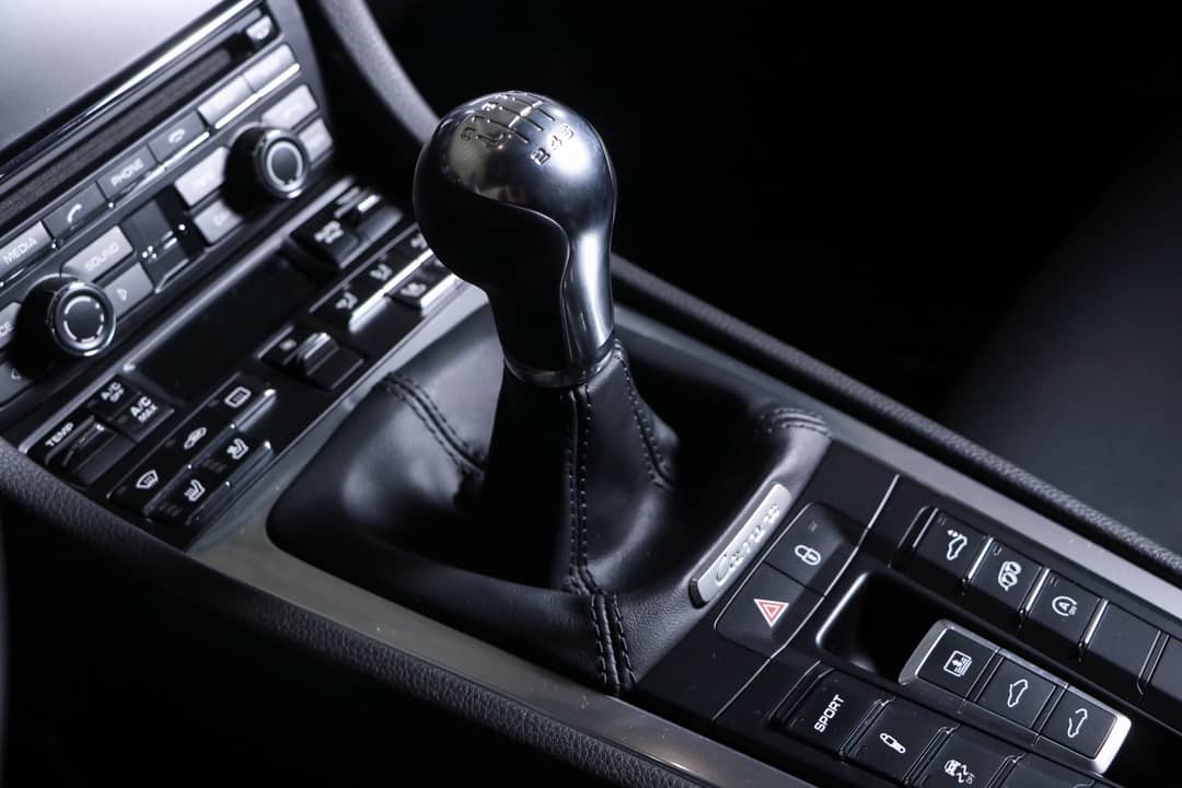 2015 Porsche 911 Carrera S — photo 32