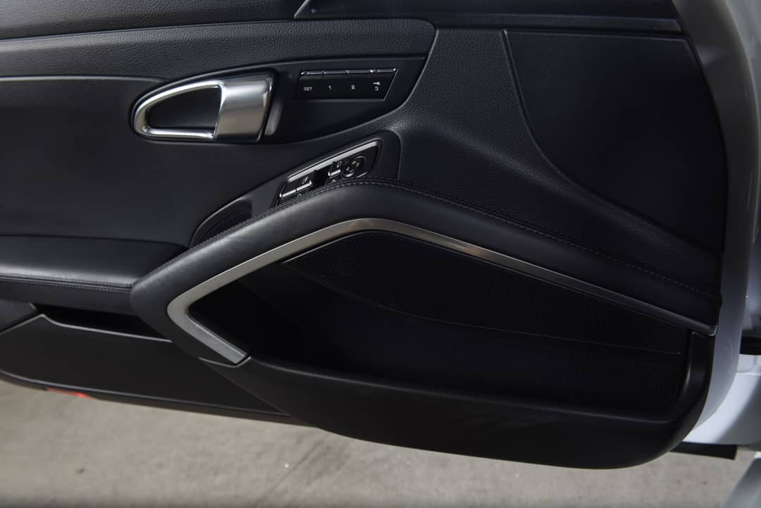 2014 Porsche 911 Carrera S — photo 21