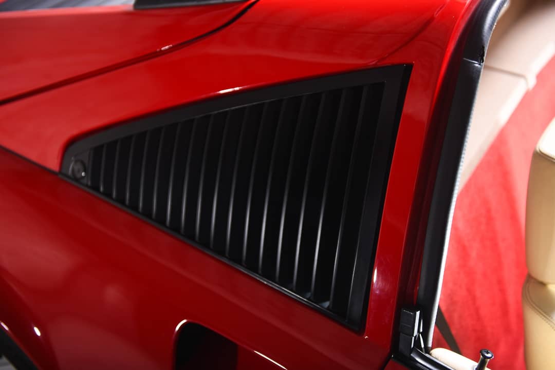 1989 Ferrari 328 GTS — photo 23