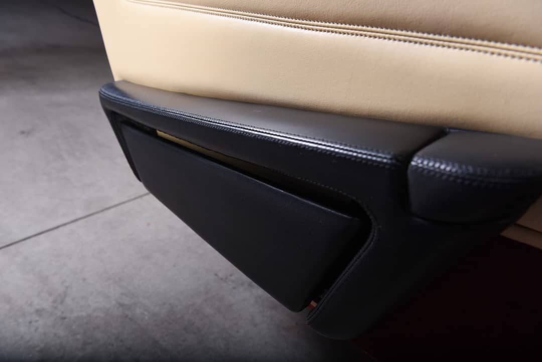 1989 Ferrari 328 GTS — photo 25