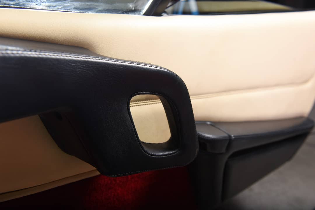 1989 Ferrari 328 GTS — photo 38