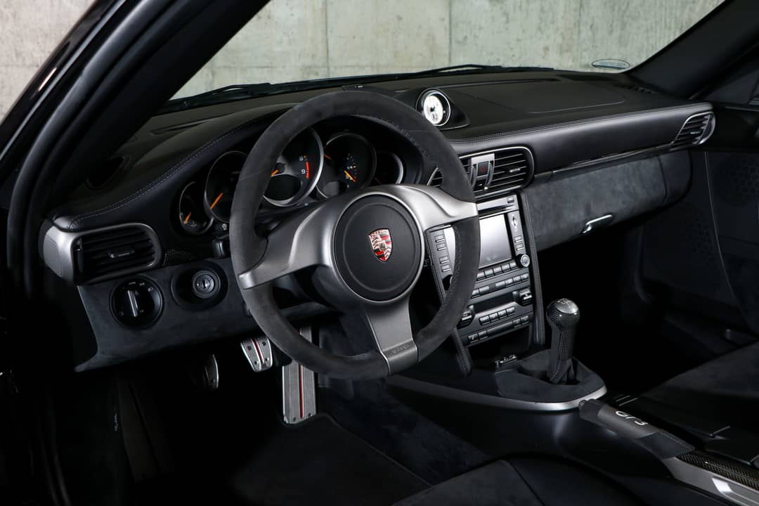 2011 Porsche 911 GT3 — photo 22