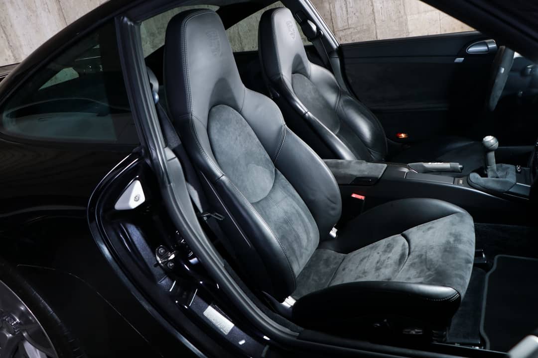 2011 Porsche 911 GT3 — photo 31